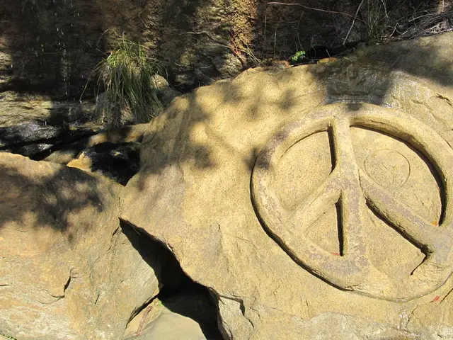 Three Cards Representing Skillful Collaboration on Construction Projects