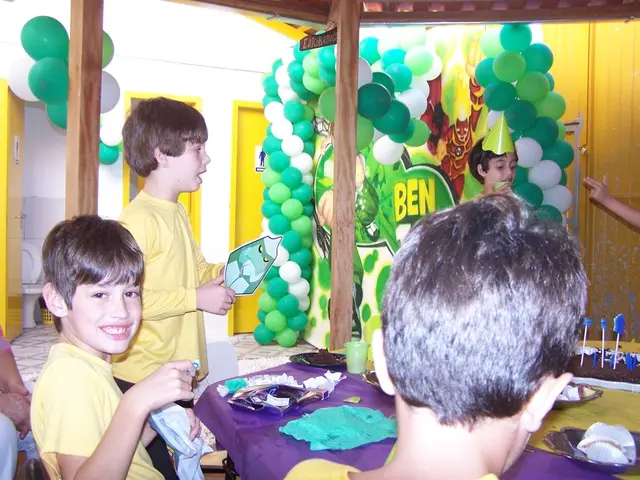 Mobile Science: Fascinating Bubble Exploration - Roadshow of Research Displays