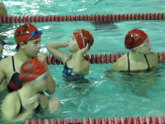 State authorities determine to finance "School Swimming Week" event in Klingenstadt, supported by...