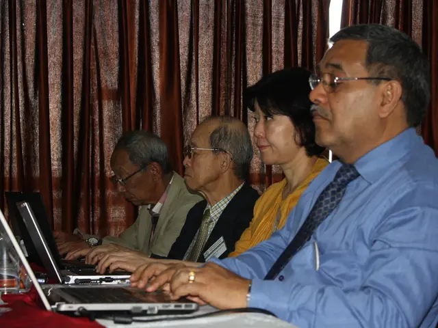 UK Experiments with Four-Day Workweek: Insights on Efficiency and Employee Welfare