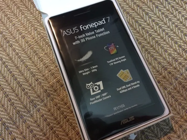 "Erik Prince's Secure RedPill (UP) Phone Sparks Concerns Regarding Data Security"