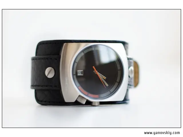 TikTok Becomes a Career Guide for Gen Z: The Preference of Influencer Advice Over Educator Counsel