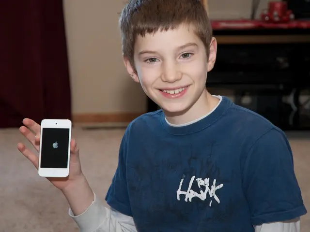 High school poll reveals strong parental support for implementing a prohibition on mobile phones...