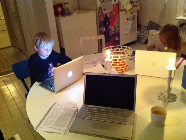 City-sparkasse Solingen delivers tuition-free education via ubiMaster program.