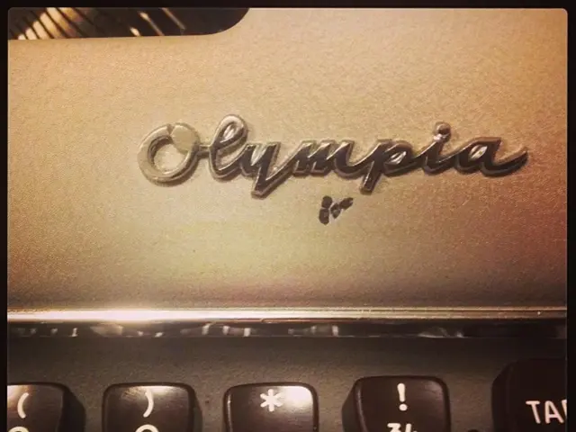 Focus on writing without interruption: eight innovative techniques to express thoughts effectively