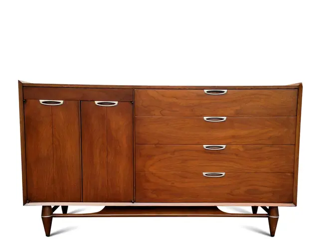 Mystery Unraveled: Was the Crashed Vehicle Hiding a Missing Wooden Container?